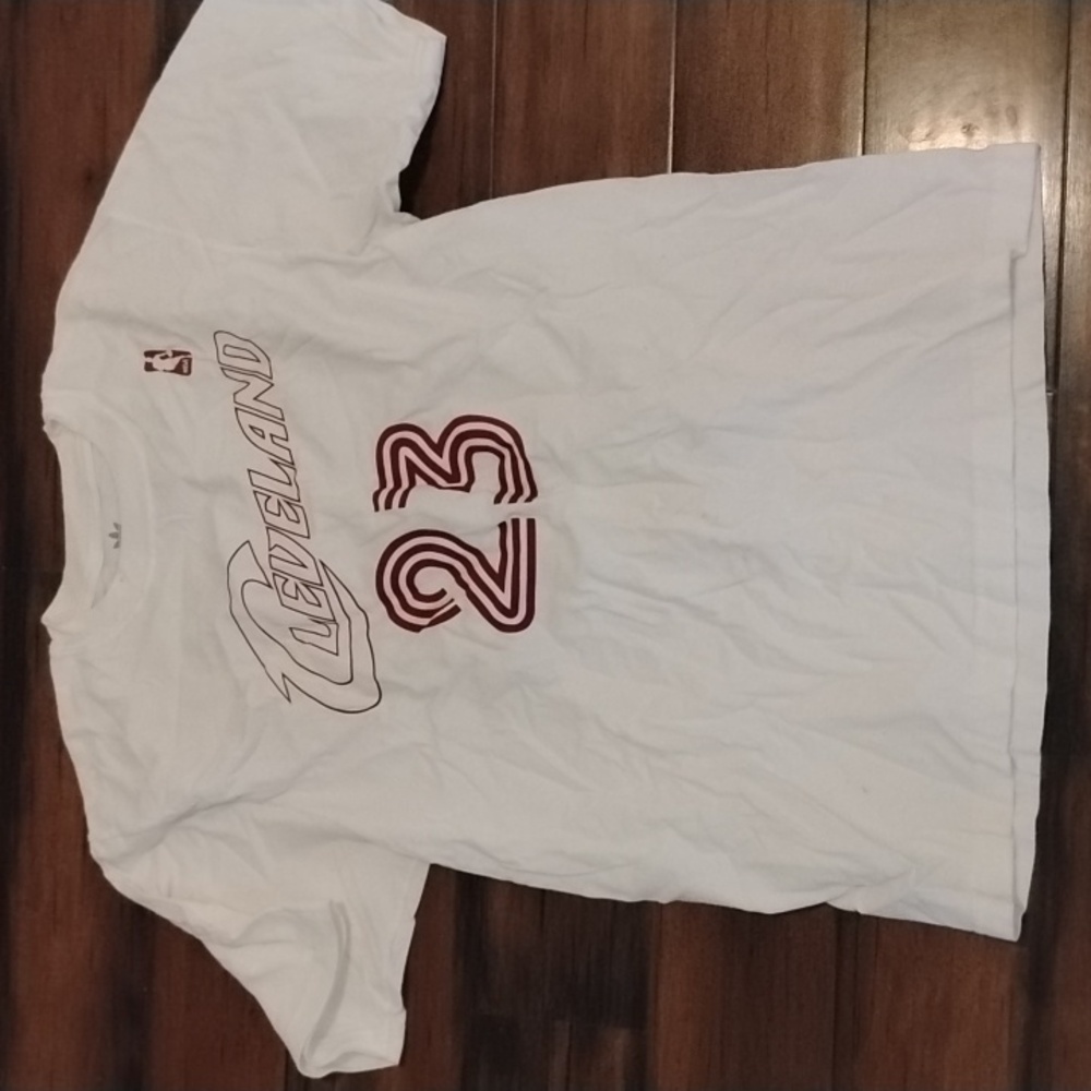 Adidas shirt - Cavs - LeBron james